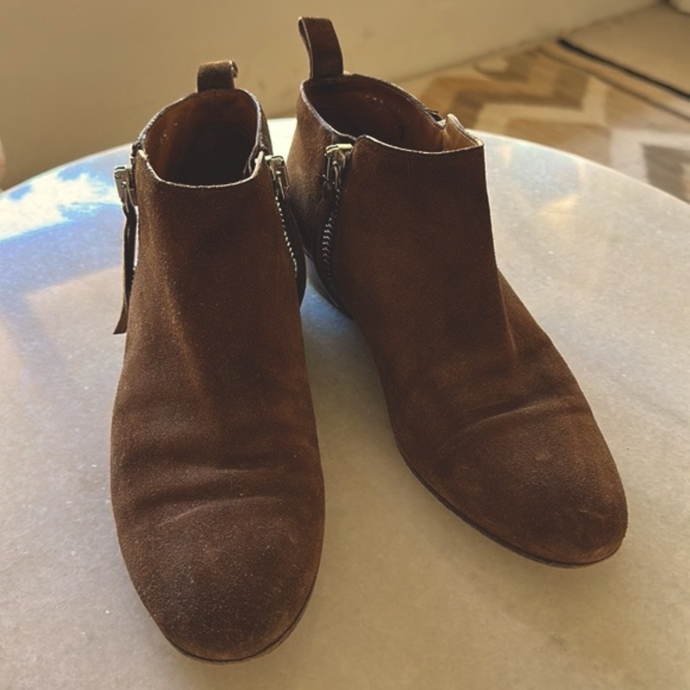 Gucci Suede Camel Brown Booties Sz 37